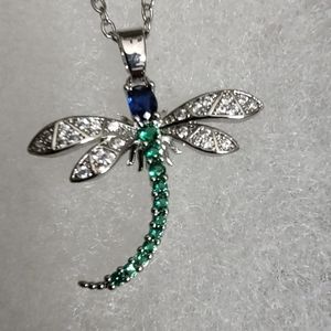 Adorable dragonfly necklace